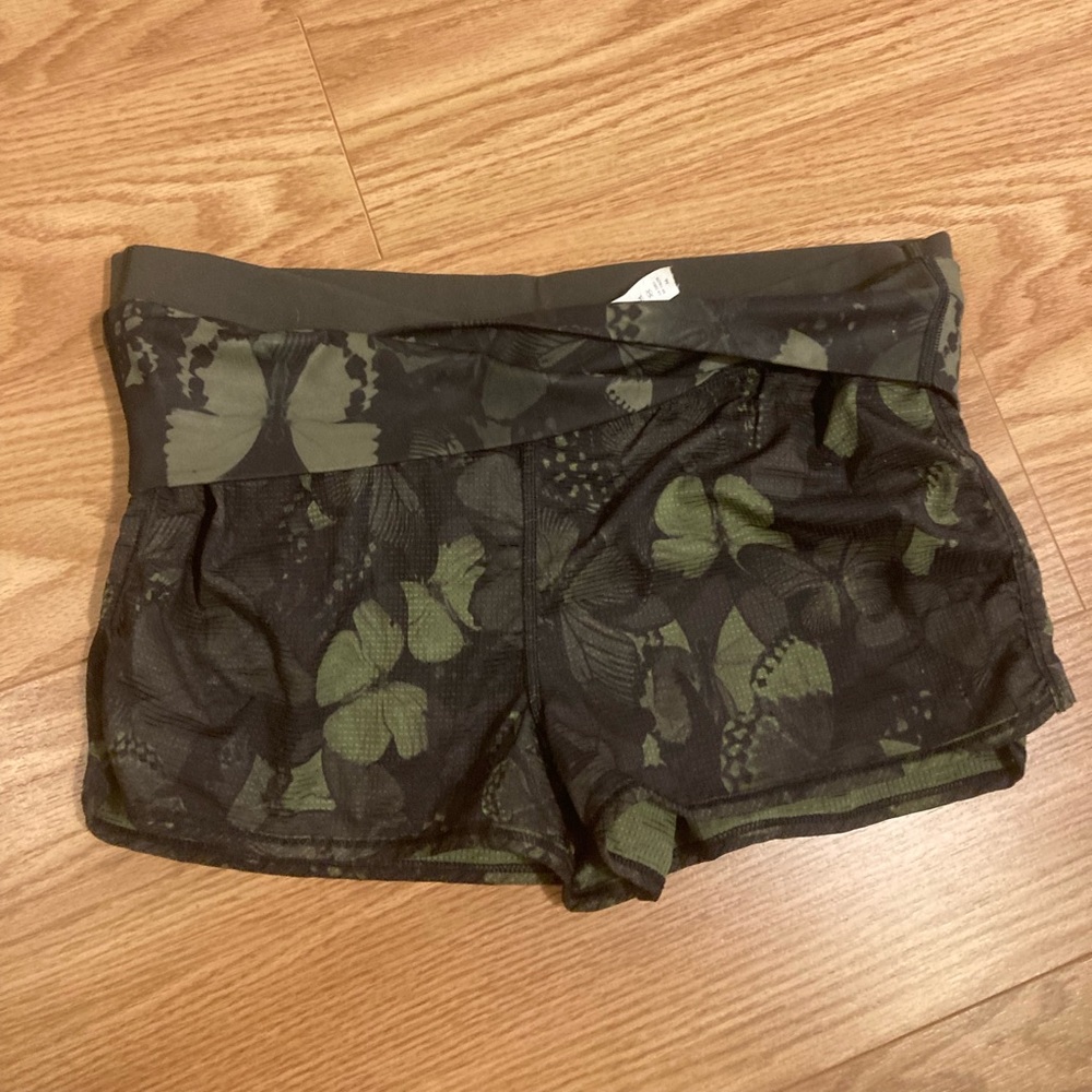 Lulu lemon butterfly shorts